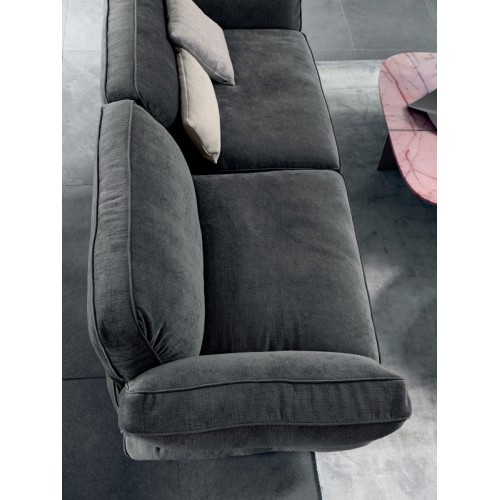 Close to me Arketipo 2 and 3 linear seater sofa