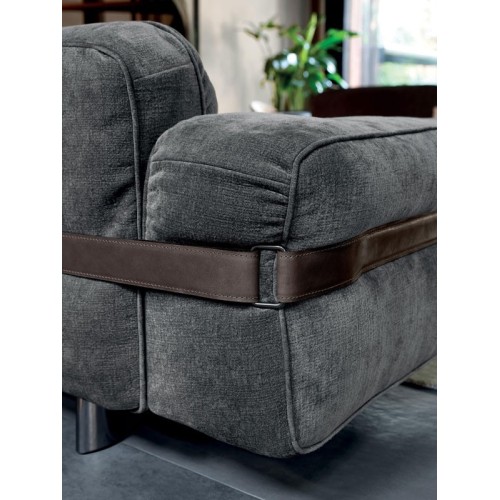 Close to me Arketipo 2 and 3 linear seater sofa