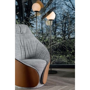 armchair-mama-tonin-casa