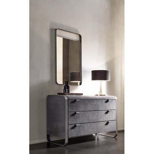 Elvis Cantori dresser