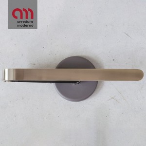 App S Geelli bathroom towel holder