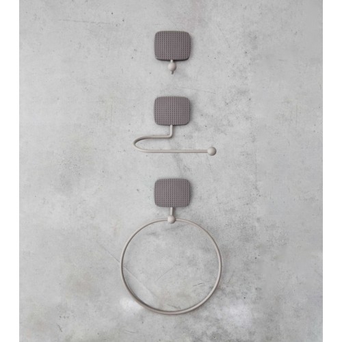 D'Oc Geelli towel holder