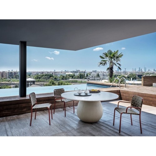 Next 232 Gervasoni round dining table