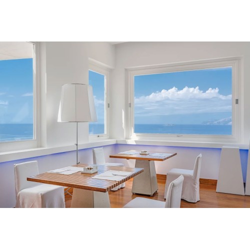 Inout Gervasoni square table