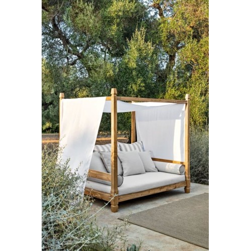 Jeko Gervasoni canopied sofa