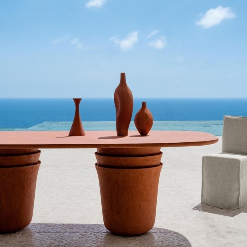 Kasane Gervasoni oval table