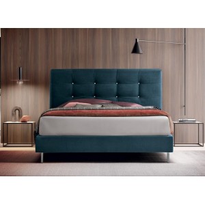 dennis-felis-queen-size-bed