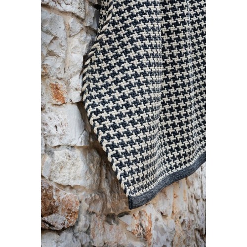 Aladdin rug by Myyour, hand-stitched rope rug for outdoor use