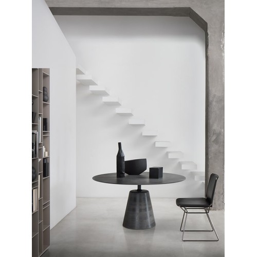 Neil Leather MDF Italia Chair