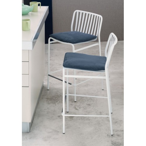 Street Ingenia Casa Bontempi Stool indoor version