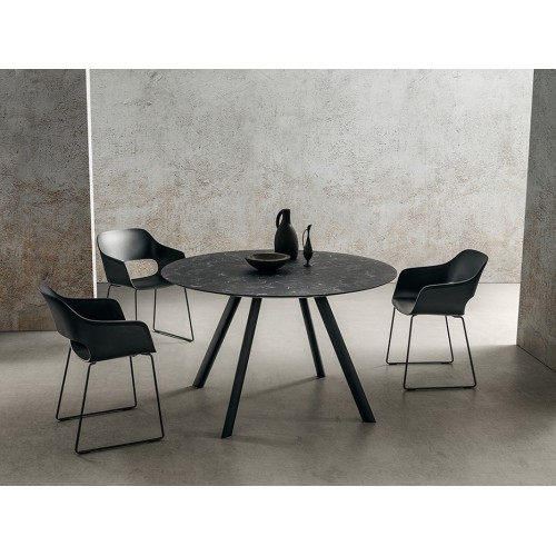 Nicola La Primavera Round Table