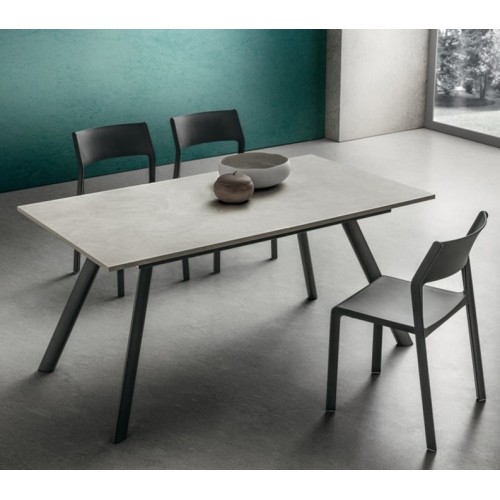 Neil La Primavera Fixed Table