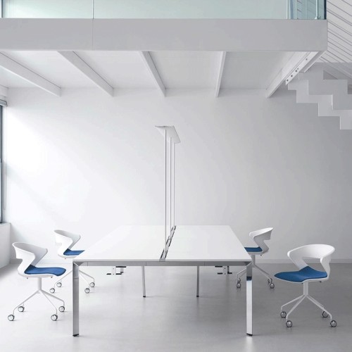 Kicca Kastel 4 legs swivel office chair with castors