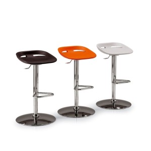 Klou Kastel swivel stool
