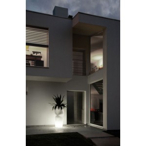 saving-space-vase-plust-lightable