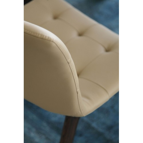 Kuga Bontempi chair in wood