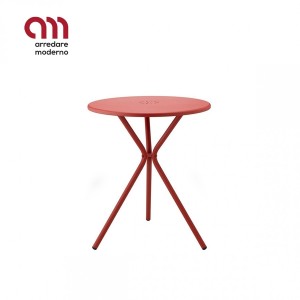 Leo Scab Design outdoor bar table