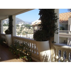 pot-au-mur-serralunga-vase