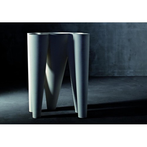 The vases Serralunga vase