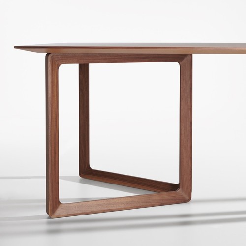 Opus Potocco barrel top table