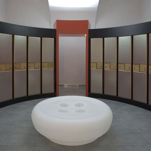 Bot One Slide Pouf Ottoman