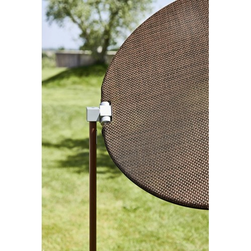 Emma Varaschin Sun Screen