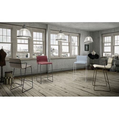 Fluid Zamagna upholstered stool