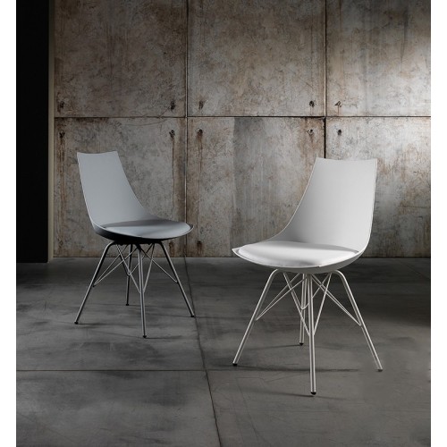 Kiki Tomasucci Modern chair