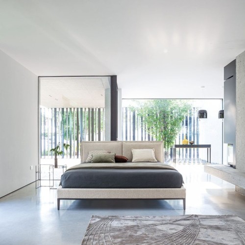 Attico Twils Modern Double Bed