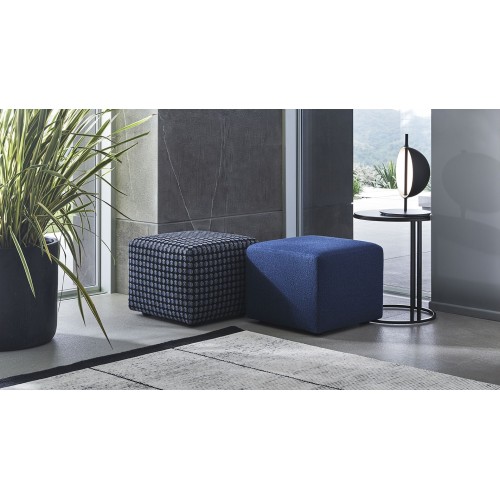 Quadrato Twils Modern Pouf