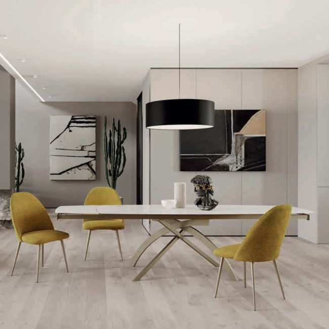 Virgo A Zamagna upholsterd chair