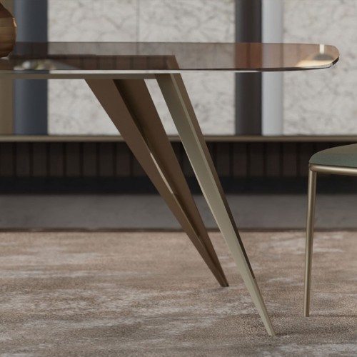 Margot Zamagna Table