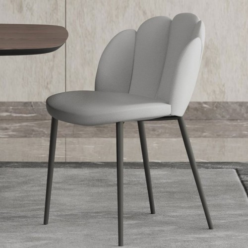 Fleur A Zamagna Chair