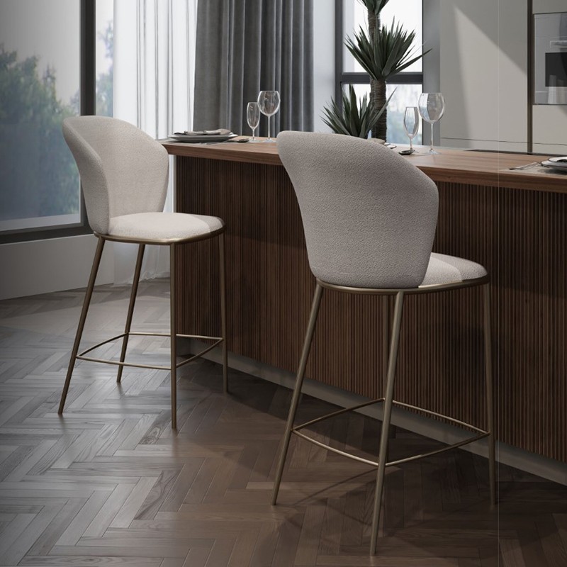 Bloom C Zamagna Temptation upholsterd Stool