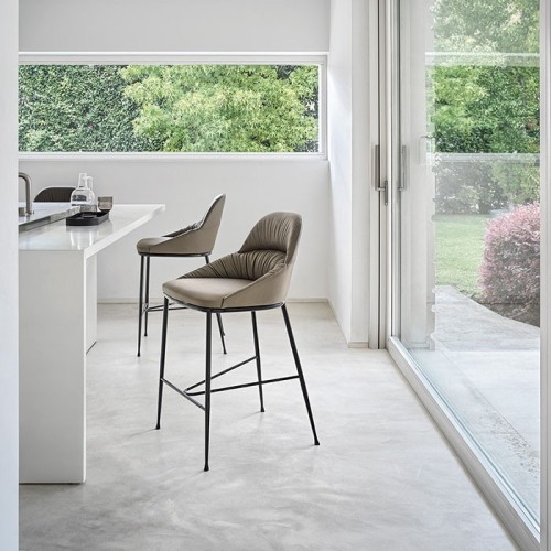 Queen Bontempi stool