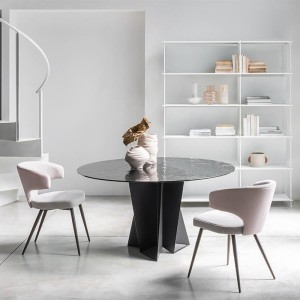 Olimpe Pezzani chair