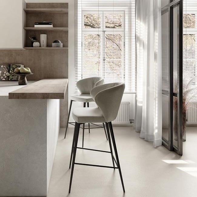 Minerva Pezzani Stool