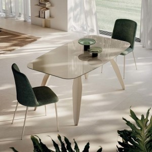 Nebula Pezzani table