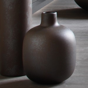 chic-ceramic-vase-adriani-e-rossi