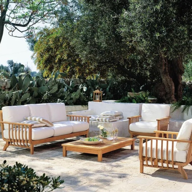 Chelsea Unopiù Coffee Table