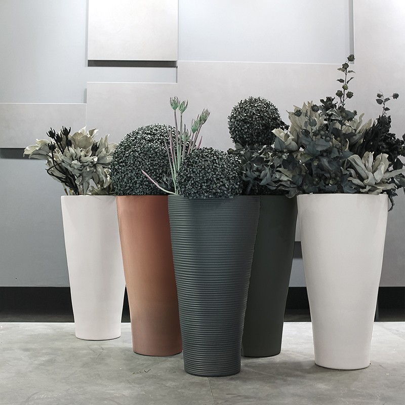 Ceramic Vase Cono Adriani e Rossi