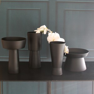 Giravolta Ceramic Vase by Adriani e Rossi