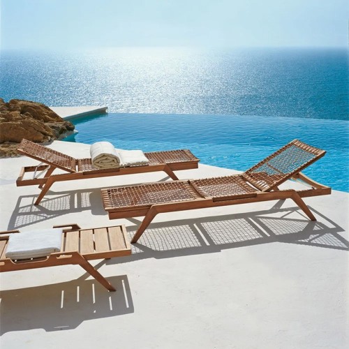 Synthesis Unopiù Sunbed