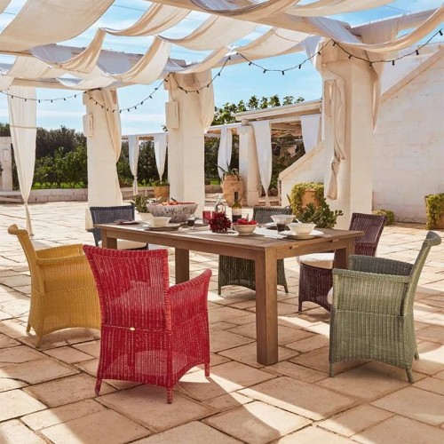 Capri Unopiù chair with armrests