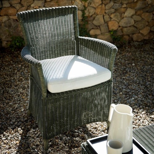 Capri Unopiù chair with armrests