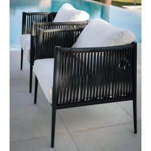 Luce-unopiu-armchair