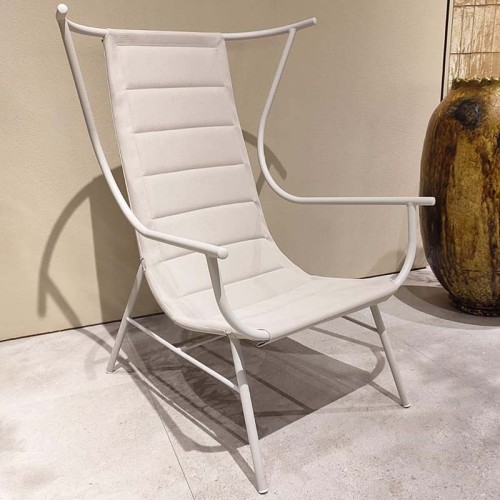 Nanda Unopiù armchair