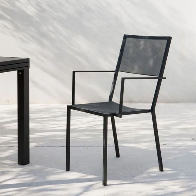 Conrad Unopiù Chair with armrests