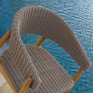 pevero-unopiu-armchair-with-curved-backrest