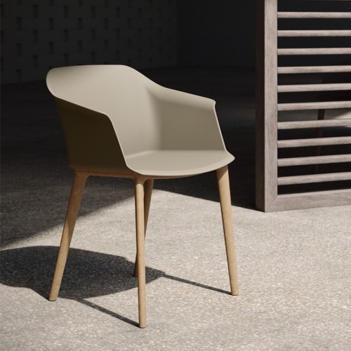 Sofia Myyour Armchair